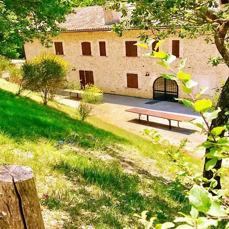 Marianna/sleeps 25/spoleto 7 Miles/rome 1 Hr *