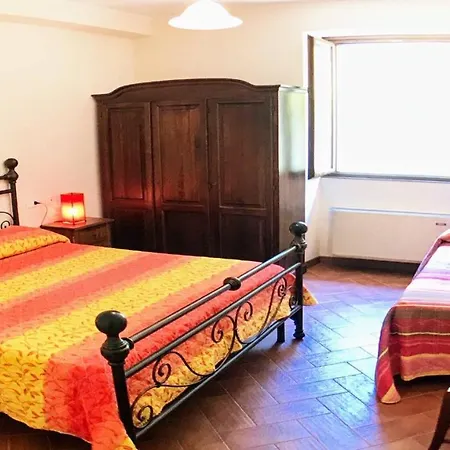 Villa Marianna/sleeps 25/spoleto 7 Miles/rome 1 Hr Bazzano di Spoleto