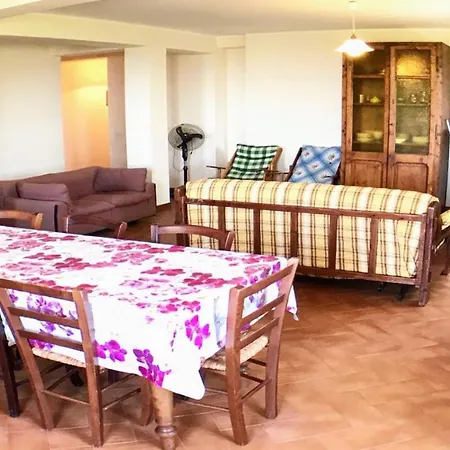 Marianna/sleeps 25/spoleto 7 Miles/rome 1 Hr Bazzano di Spoleto