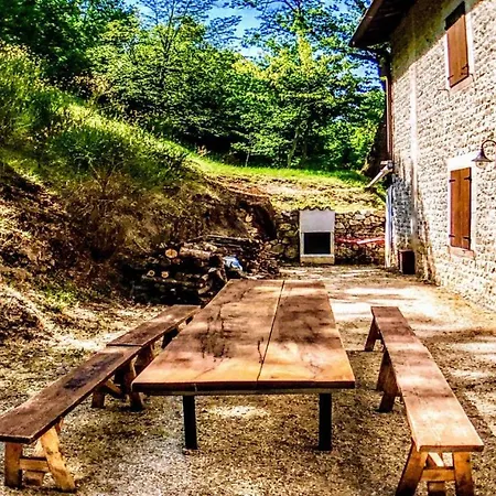 Marianna/sleeps 25/spoleto 7 Miles/rome 1 Hr