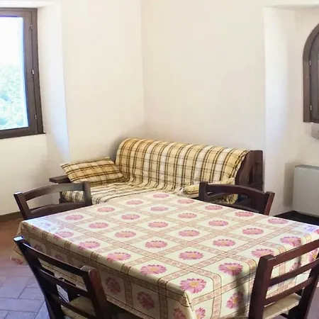 Marianna/sleeps 25/spoleto 7 Miles/rome 1 Hr *