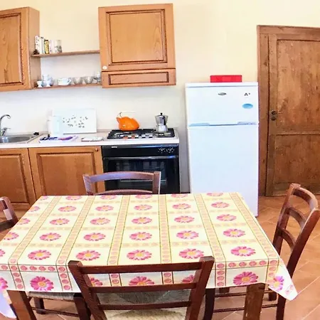 Marianna/sleeps 25/spoleto 7 Miles/rome 1 Hr * Bazzano di Spoleto