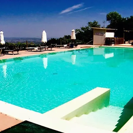 Marianna/sleeps 25/spoleto 7 Miles/rome 1 Hr *